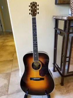 FENDER PARAMOUNT PM-1 DELUXE ROSEWOOD SUNBURST DREADNOUGHT