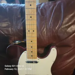 FENDER TELECASTER MEXICO  MIM WINE GREAT CONDITION 