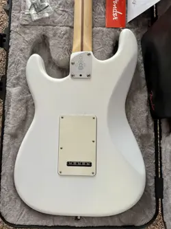 FENDER AMERICAN JUANES