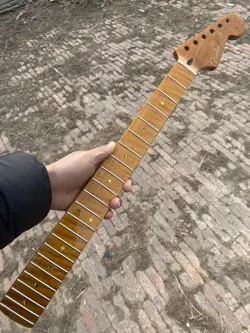 ELECTRIC GUITAR NECK 22 FRETS ST  HANDLE ROASTED FLAME MAPLE FENDER STRAT  GLOSS