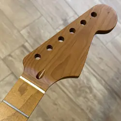 ROASTED MAPLE STRAT NECK NITRO SATIN STRATOCASTER FITS WARMOTH & FENDER SM02BJ