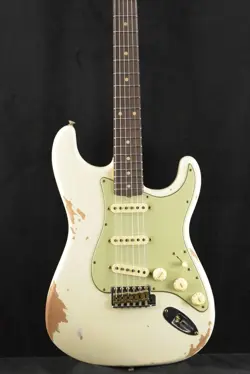 FENDER CUSTOM SHOP 1962 STRATOCASTER - HEAVY RELIC AGED OLYMPIC WHITE (NAMM 2025