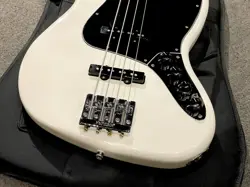 FENDER DELUXE ACTIVE JAZZ BASS SAFE DELIVERY FROM JAPAN