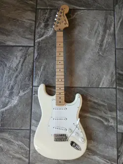 FENDER AMERICAN SPECIAL STRATOCASTER OLYMPIC WHITE