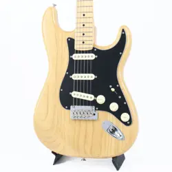 USED FENDER USA AMERICAN PROFESSIONAL STRATOCASTER (NAT) SN.US19108351 GUITAR