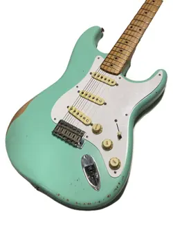 ST/STRATOCASTER/WITH CASE