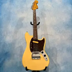 2004 FENDER JAPAN MG-69 MUSTANG VINTAGE WHITE REISSUE CRAFTED IN JAPAN