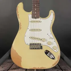 FENDER CUSTOM SHOP 1967 STRATOCASTER, HEAVY RELIC- AGED VINTAGE WHITE (8LBS 1OZ)