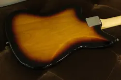 FENDER MADE IN JAPAN HERITAGE 60S JAZZMASTER   3 COLOR SUNBURST
