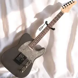 FENDER STYLE UNIQUE