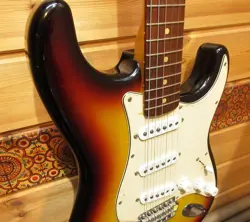 60 STRATOCASTER N.O.S