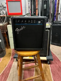 FENDER BXR FIFTEEN BASS COMBO AMP