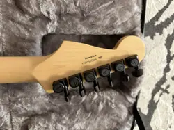 ELECTRIC GUITAR PEARL