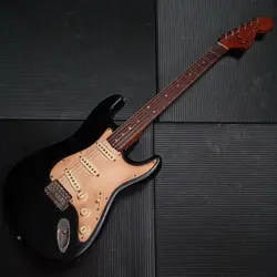 1969 STRATOCASTER BLACK