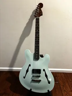 FENDER TOM DELONGE STARCASTER - SATIN SURF GREEN