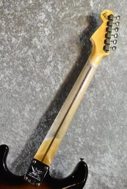 STRATOCASTER RELIC WADE