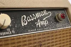 BLONDE GUITAR AMPLIFIER