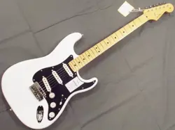 *FLOOR MODEL* FENDER MADE IN JAPAN HYBRID 2 STRATOCASTER ARCTIC WHITE MIJ W/GB