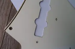 PICKGUARD WHITE TURNED