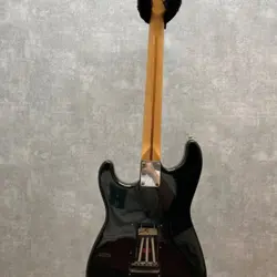 SERIES STRATOCASTER 1996-1997