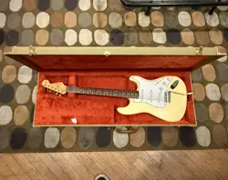 REISSUE STRATOCASTER VINTAGE