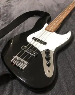 FENDER MEXICO JAZZ BASS BLACK 4-STRING