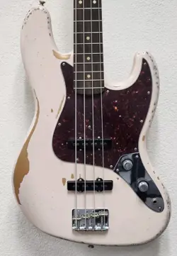 FENDER FLEA JAZZ BASS ROSEWOOD FINGERBOARD ROADWORN SHELL PINK