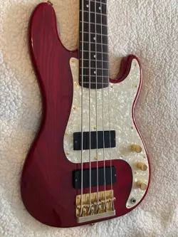 1997 FENDER SQUIER PRO TONE V