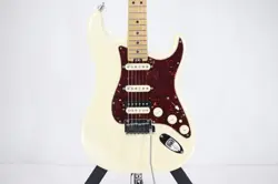 FENDER AMERICAN ELITE STRAT HSS ELECTRIC GUITAR USED FREE SHIPPING FROM JAPAN