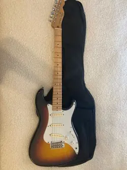 VINTAGE FENDER SQUIER BULLET STRATOCASTER (MIJ)
