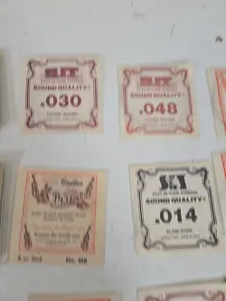 GIBSON FENDER MARTIN