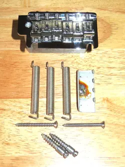 FENDER 1987 USA CHROME AMERICAN STRATOCASTER TREMOLO BRIDGE