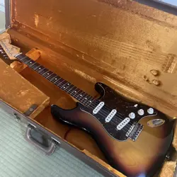 FENDER AMERICAN VINTAGE 62 STRATOCASTER SAFE PACKING!
