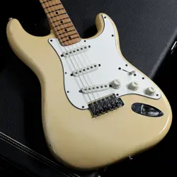 FENDER 1975 STRATOCASTER ALDER BODY/MAPLE FINGER BOARD WHITE