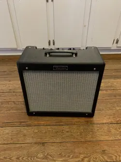 FENDER BLUES JR III 