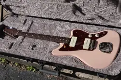 FENDER LTD AMERICAN PROFESSIONAL JAZZMASTER SOLID ROSEWOOD NECK SHELL PINK
