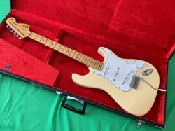  FENDER JAPAN