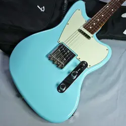 FENDER USED/2021 MADE