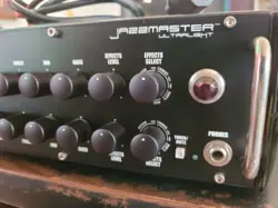 FENDER JAZZMASTER ULTRALIGHT GUITAR AMPLIFIER