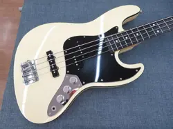 FENDER JAPAN AJB (NO250218)