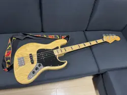 FENDER MADE IN JAPAN JAZZ BASS JB75 SAFE PACKING!