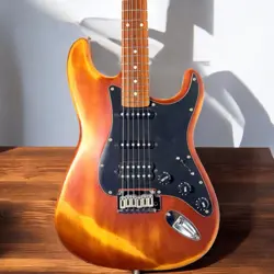 RELIC STRATOCASTER STYLE