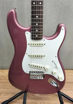 FENDER CHAR STRAT RW BMN USED 2024 ALDER BODY ROSEWOOD FINGERBOARD W/GIG CASE