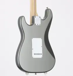 STRATOCASTER WITH LACE