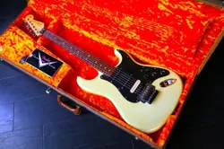 STRATOCASTER MODIFIED JEFF