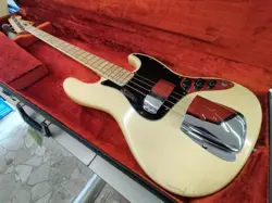 FENDER JAZZ BASS TYPE JAZZ BASS 74'