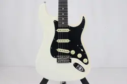 FENDER AMERICAN PERFORMER STRAT USED ELECTRIC GUITAR  2021