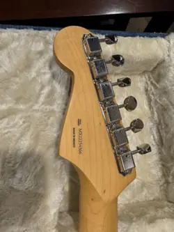 EDITION H.E.R. STRAT