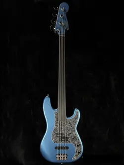 *FRETLESS* PRECISION BASS
