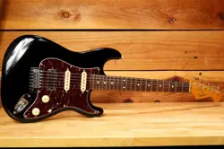 SCALE STRATOCASTER MODERN
